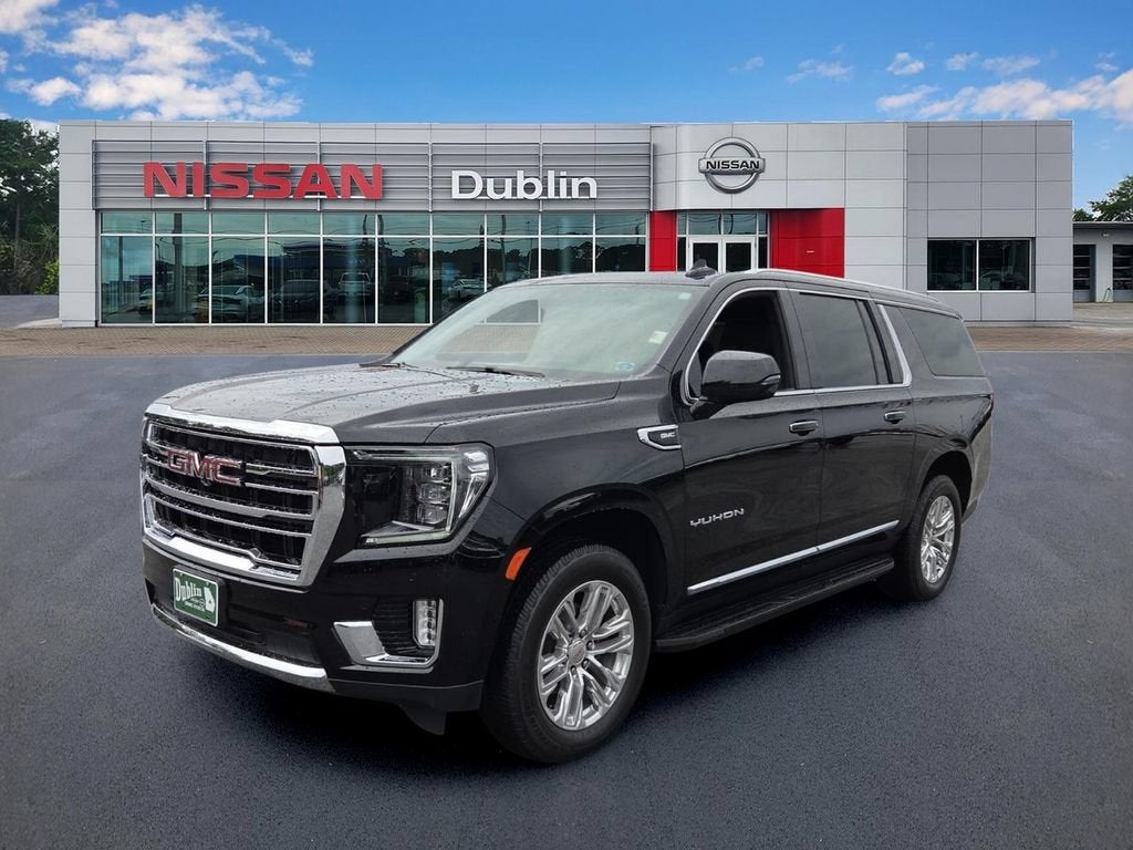 2022 GMC Yukon XL SLT in Onyx Black — front three-quarter view