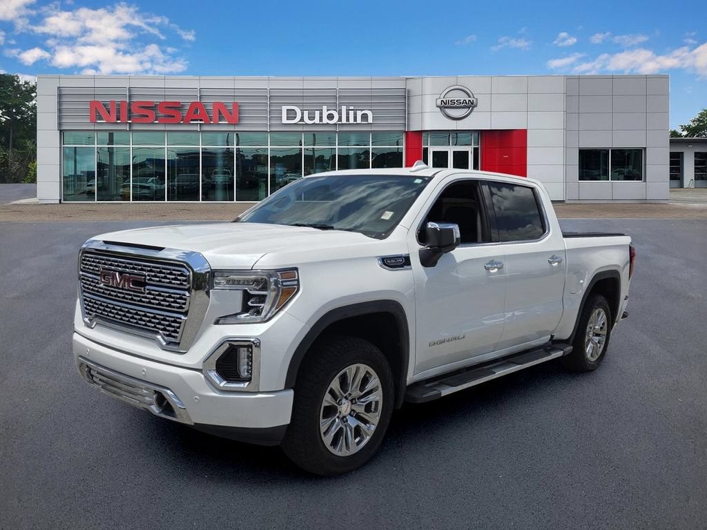 2019 GMC Sierra 1500 Denali in White Frost Tricoat — front three-quarter view